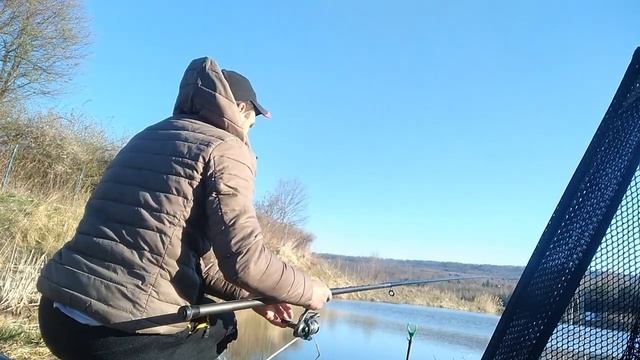 Дикий кльов карася і коропа смотреть онлайн