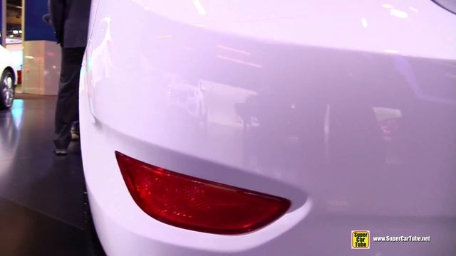2015 Hyundai Accent - Exterior and Interior Walkaround - 2015 Montreal Auto Show смотреть онлайн