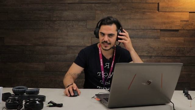 JBL Quantum 100, 200, 300 ? Обзор бюджетных игровых гарнитур смотреть онлайн