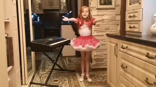 С Днём Рождения, прабабушка! смотреть онлайн