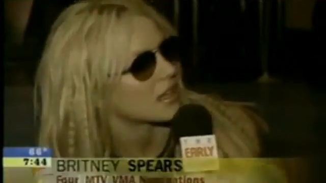 Britney Spears - 2000 VMA Rehearsal Interview смотреть онлайн