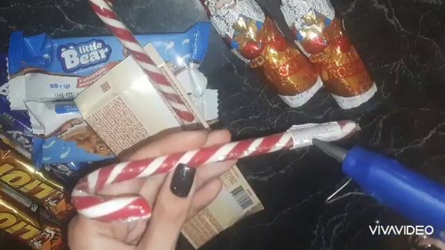 Новогодние сани из сладостей. Легко и красиво. смотреть онлайн