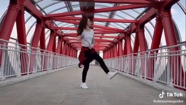 Музыка и танцы смотреть онлайн