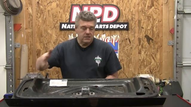 Rear Deck Spoiler Install for 1969 1970 Mustang How To Episode 353 Autorestomod 1 смотреть онлайн