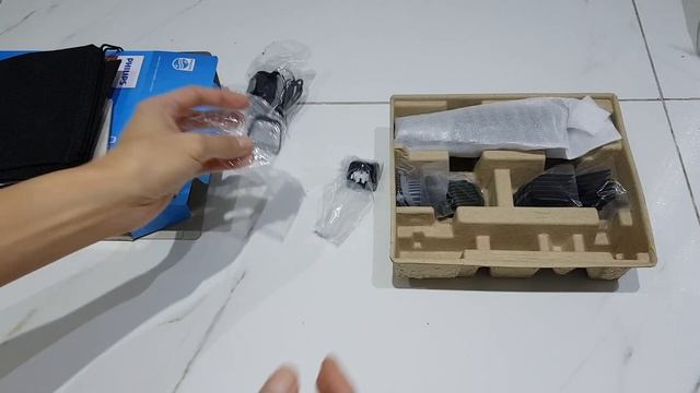 Philips Multigroom MG5730 Hair Clipper | Shaver | Contents смотреть онлайн