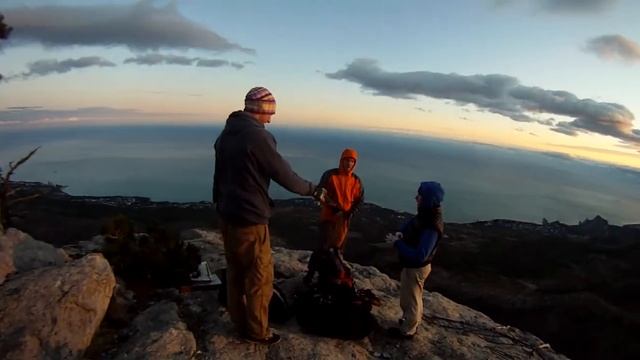 Гора Шаан-кая. Прыжки с высоты 240 метров. Крым. смотреть онлайн