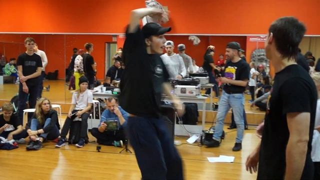 Dance Traffic Battle #4 смотреть онлайн