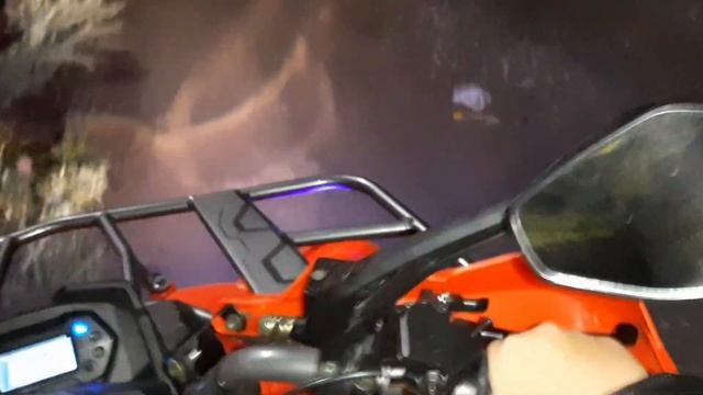 ШКОЛЬНИК КУПИЛ КВАДРОЦИКЛ ЗА 300000 РУБЛЕЙ! ПОКАТУШКИ НА КВАДРОЦИКЛЕ irade rover 200. смотреть онлайн