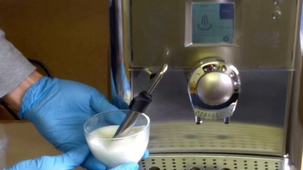 Gaggia Platinum Vision Reconditioned Coffee Machine from Mr Bean2Cup