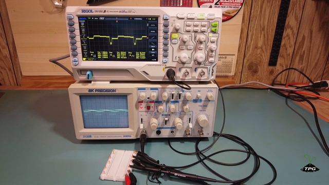 Analog vs. Digital Oscilloscope Comparison (1): Signals with Different Waveforms смотреть онлайн