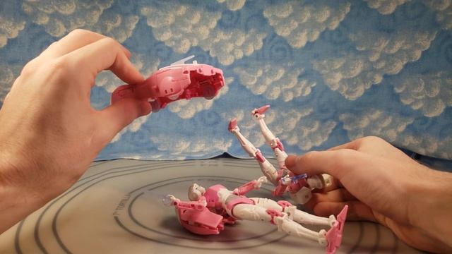 Kingdom Arcee VS Earthrise Arcee +3D Print Upgrades, Transformers G1 Arcee Are they The Same? смотреть онлайн