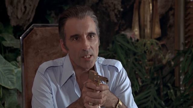 Правильный порядок просмотра всех фильмов о Джеймсе Бонде .