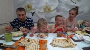 МУКБАНГ ДОМАШНЯЯ ШАУРМА СЕМЕЙНЫЙ УЖИН | MUKBANG HOMEMADE SHAWARMA FAMILY DINNER #мукбанг #mukbang