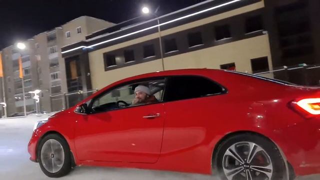 Kia Cerato Koup смотреть онлайн