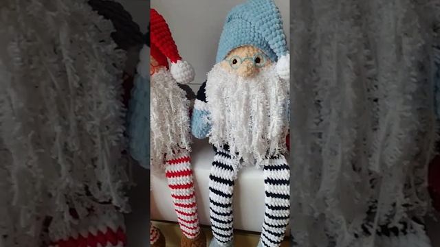 Гномик Савелий вязанный крючком из плюшевой пряжи смотреть онлайн