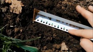 Простое приспособление для посадки мелких семян