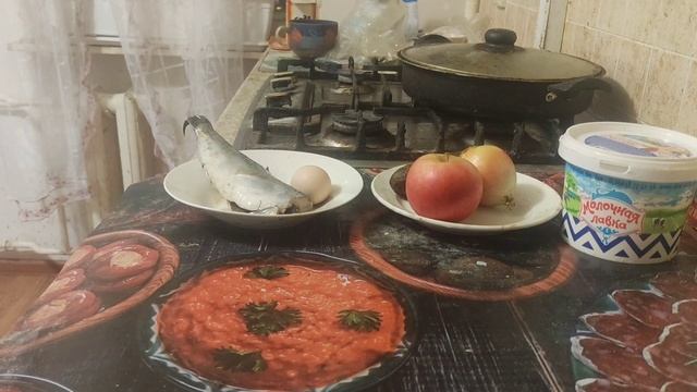 Норвежский салат с сельдью (Скандинавская кухня) смотреть онлайн
