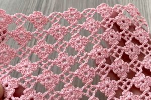 Вязание крючком: Очень красивый вязаный ажурный цветочный узор для туник, салфеток, скатертей