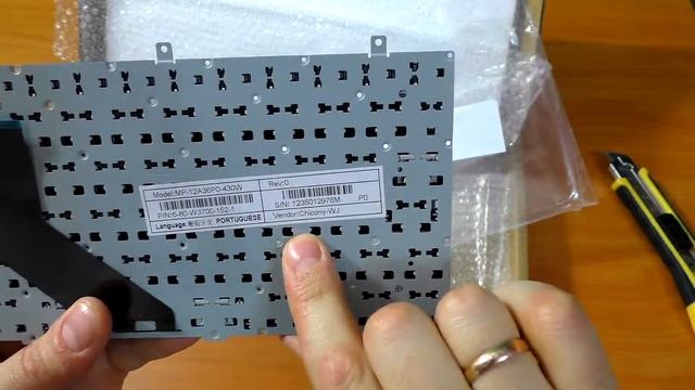 Клавиатура к Ноутбуку CLEVO W370ET смотреть онлайн