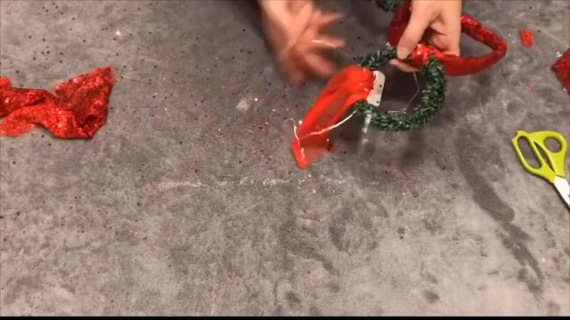 Disney Christmas DIY Mickey Ears смотреть онлайн