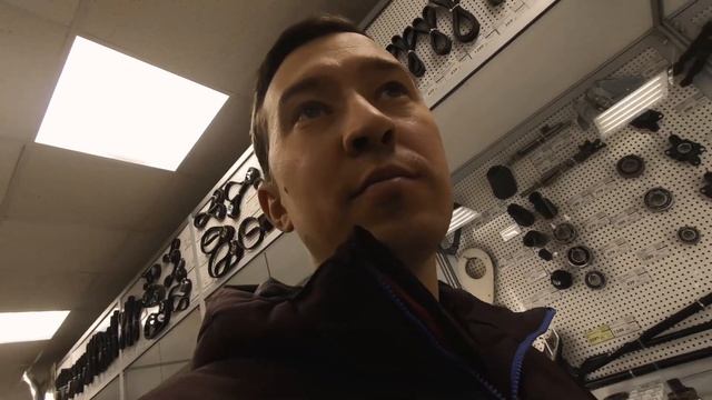 ВАЗ 2110 за 30тыс . Была десяткой , стала приора! 16+ смотреть онлайн