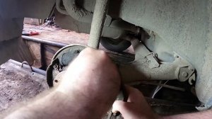 Замена тросов ручника и задних тормозных колодок Лада Калина