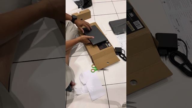 Unboxing Chuwi Minibook X 2023