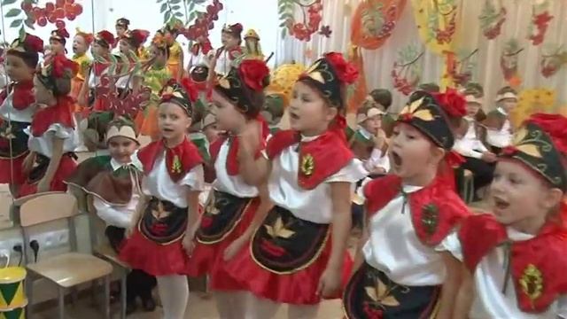 "Осень рыжая девчушка", муз. Аллы Евтодьевой смотреть онлайн