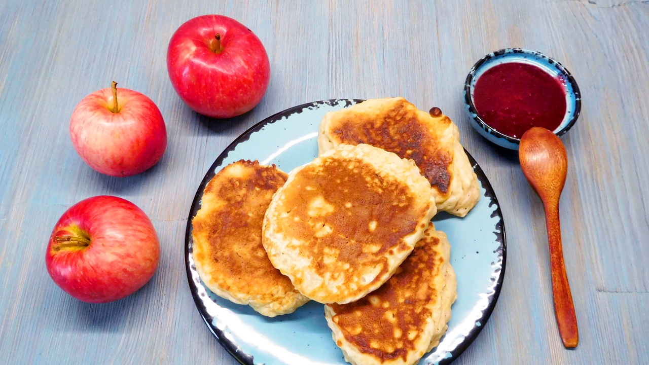 Яблочные оладьи ? на кефире ? Оладьи из яблок смотреть онлайн