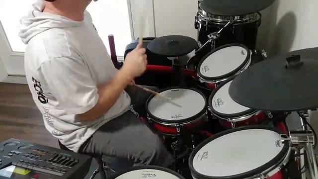 "Enter Sandman" - Metallica - Drum Cover смотреть онлайн
