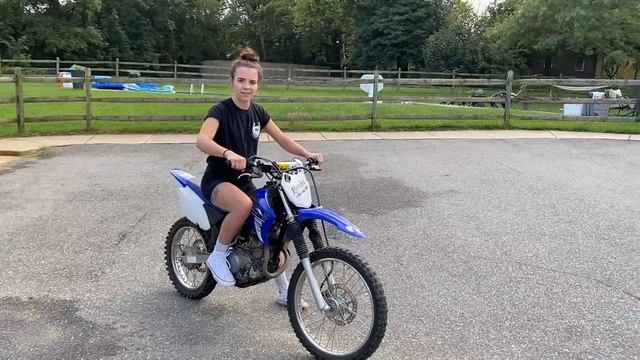 LEARN HOW TO WHEELIE! ( step by step tutorial ) смотреть онлайн