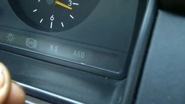 Mercedes W124-W126-W201 190E ASD resetleme смотреть онлайн