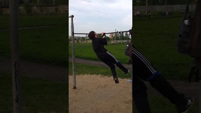 5 подтягиваний на одной руке смотреть онлайн