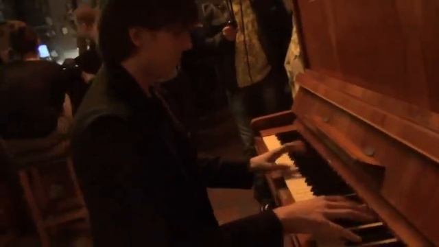 Синсвойс в баре Терминал (после концерта) смотреть онлайн