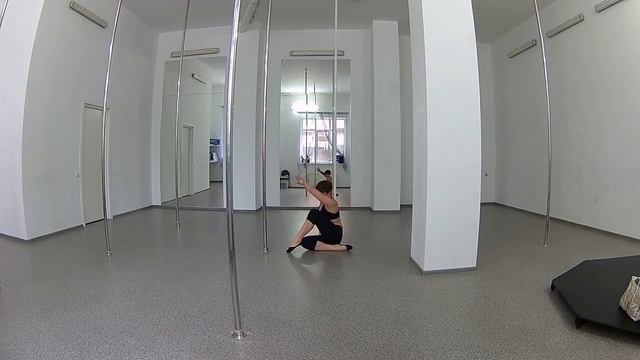 Pole Dance Floor Work (Партер)Пилюгина Лили, Студия вертикальных танцев "DINAMIKA", г. Воронеж смотреть онлайн