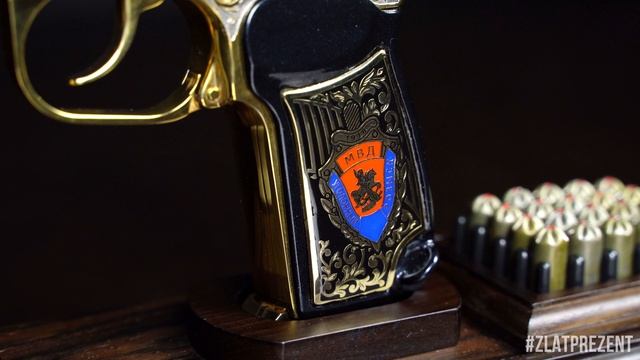 Подарочный пистолет ПМ охолощенный «МВД Уголовный розыск» смотреть онлайн
