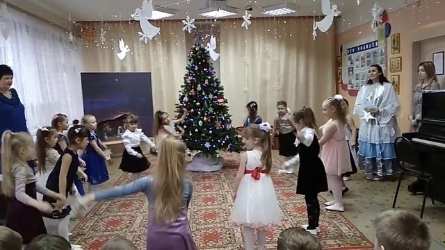 Танец "Звездочек" смотреть онлайн