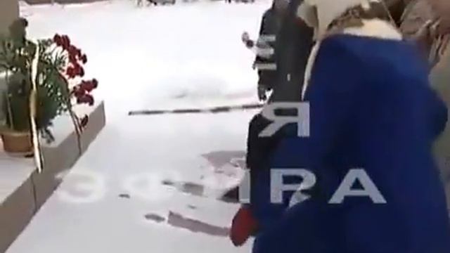 "Lenin is alive":) -Ленин жив)))) смотреть онлайн