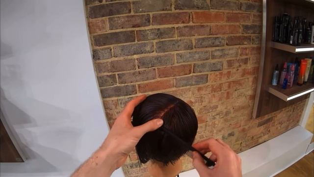 Beautiful Easy Short Haircut | Vidal Sassoon смотреть онлайн