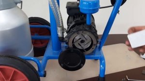 Графитовые лопатки. Замена графитовых лопастей в вакуумном насосе доильного агрегата.mp4