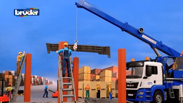 Игрушка Автокран MAN TGS (свет+звук), бело-синий, М1:16 BRUDER (03770) смотреть онлайн
