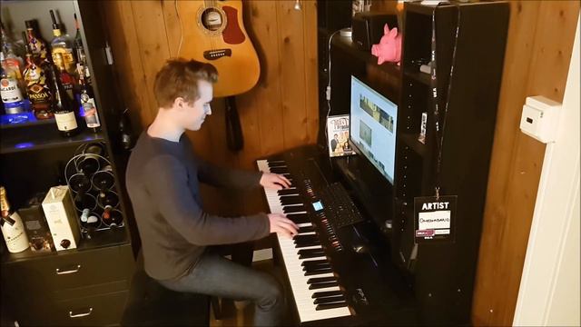 Mot i brøstet på Piano смотреть онлайн