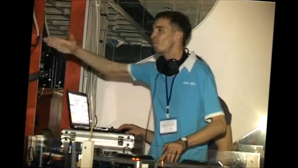 DJ DeVeris! - INTRO (Music Of Fire) смотреть онлайн