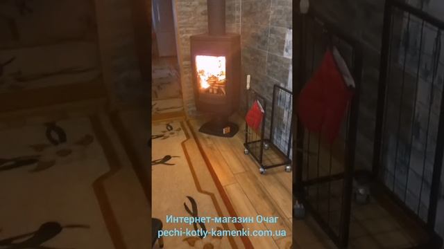 Чугунная отопительная печь камин на дровах Aria Plamen Хорватия длительного горения для дома смотреть онлайн