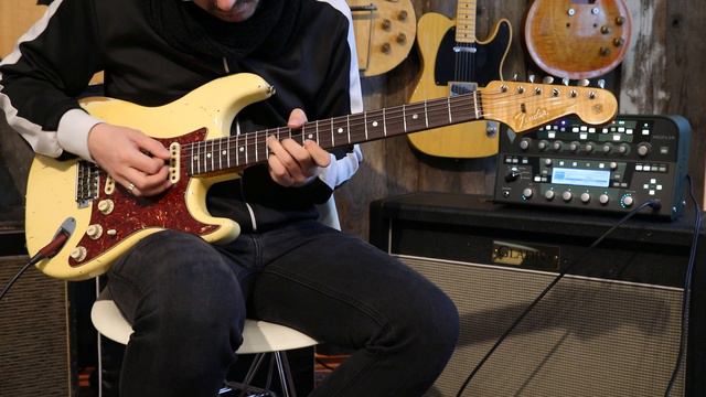2016 Fender 1965 Relic Stratocaster John Cruz Masterbuilt Olympic White смотреть онлайн