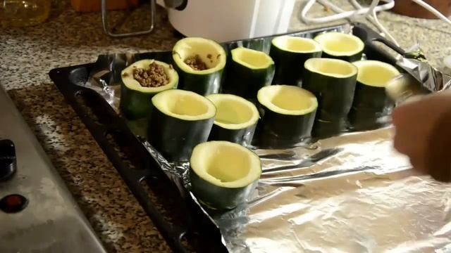 Фаршированные цукини. Я тебя слепила из того, что было. смотреть онлайн