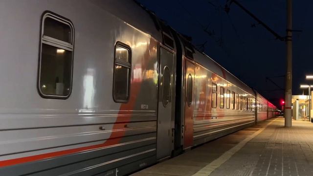Ночная станция МЦД-2 «Депо». Медленный электровоз ЭП2К-224, электропоезда ЭП2Д-0063, ЭП2Д-0049 смотреть онлайн