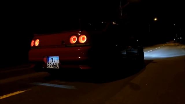 Nissan Skyline GTR R33 Turbo Sounds Compilation