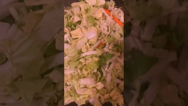 Lumpia filling! Chinese style Spring rolls смотреть онлайн