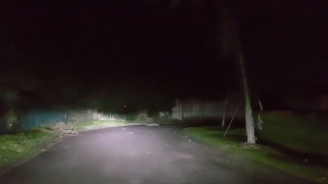 LED H4 SUPER BRIGHT | G-XP CREE / E4/ F3 | 20000 LUMENS VS HALOGEN смотреть онлайн
